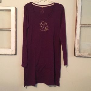 Victoria’s Secret long night shirt